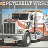 今プラモデルの1/25 PETERBILT WRECKERにいい感じでとんでもないことが起こっている？