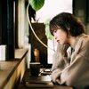 【クラゲと恋愛】苦しい恋を手放すタイミングのサイン！スピリチュアルな意味と新しい愛への気づき方