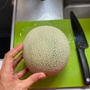 【切ってみた】税別580円の茨城県産青肉メロンの中身はこう
