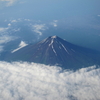 ヒコーキから見た富士山