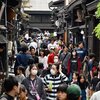 なぜ人は大型連休に動くのか
