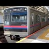 京成線船橋駅の電車。(8) 2025年3月20日撮影。（車掌車ダルマ駅さん）