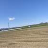 【写真】春の滝川ふれあいの里のキャンプサイトでグランピング