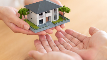 「実家を手放す」決意。ミチコとアカリの相続空き家を救ったSUUMO不動産売却一括査定