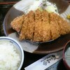 ジャンボロースかつ定食 (250g)