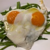 アスパラと目玉焼き