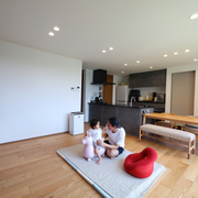ビルトインガレージのある平屋でのびのび。末永く快適な長期優良住宅
