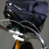 自転車を押す時の兜…
