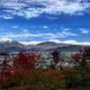 北アルプスが雪化粧して、三段紅葉を楽しめるようになったよ！（長野県大町市より）