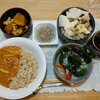 桃。きな粉餅。スパイスカレー。カボチャ煮。