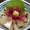 海鮮丼、糸島半島近海で採れた魚を使っているので最高だった。