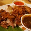 タイの焼き鳥「ガイヤーン」がうまい！バンコク・エカマイ駅近くの「サバイジャイ」【タイ旅行記2017】