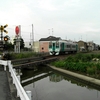 引田駅を発車した1500形を撮影しました　JR四国