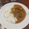 ブラウニー（千代田区外神田）のトマトチキンカレー（ごはん軽め）
