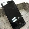 京田辺市大住より穴が開いてしまったiPhone8の画面割れ修理でご来店いただきました