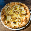 木々に囲まれた自然光溢れるイタリアンレストラン（trattoria A alla Z）