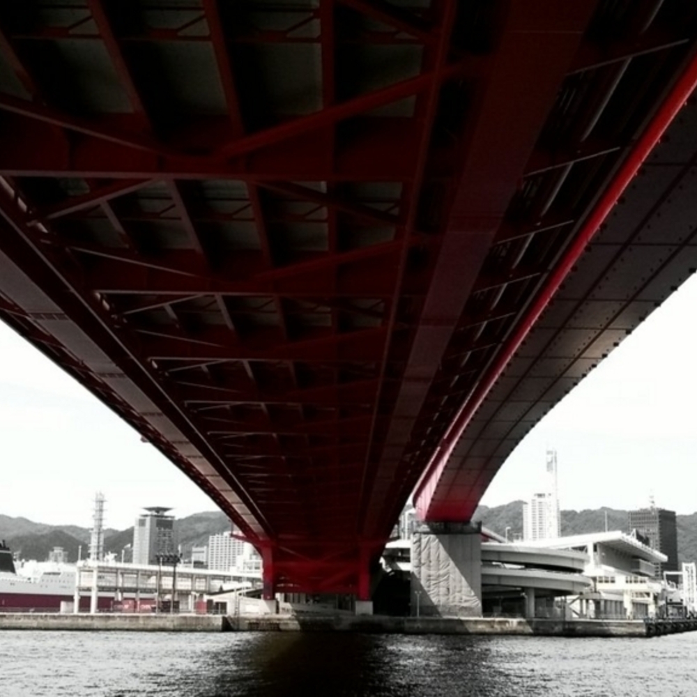 神戸大橋　モノクロ