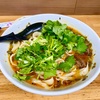 中区長者町の「華隆餐館」で高菜牛肉麺＆麻辣＋１＆香菜