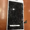 iPhoneの画面割れ修理、お任せください！