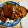 連休合間のコンビニ贅沢飯と熱波の富山で焼き芋を食べる無謀【セブンイレブン：金のビーフカレー】