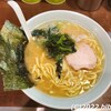 ラーメン 並み 固め 脂多め(22/05)@本牧家 横須賀店.神奈川県横須賀市