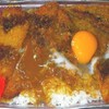  「軽食エイ」の「カツカレー」 ３５０円