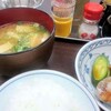 日本の朝、新開地 丸一食堂の朝