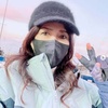 工藤静香、キャップに手袋の海釣りコーデに賛否の声