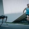 中国　100m走を10秒台で走る高速ロボット