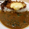 チーズ&ほうれん草のロースかつカレー。マイカリー食堂