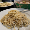 パスタとサラダでブランチ
