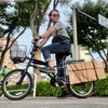 100均グッズだけで「カゴに入らないくらいデカい荷物」を自転車に載せられるような改造してみた