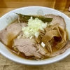 【今週のラーメン５３６７】丸幸（東京・武蔵境）チャーシューメン ＋ メンマ皿 ＋ アサヒスーパードライ　〜等身大で楽しめる穏やかさ！古風なノスタルジック焼豚麺！旨さオヤジ泣かせ！