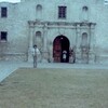 サンアントニオでアラモの砦を観る