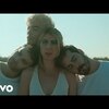 今日の動画。 - Charly Bliss - Young Enough [Official Music Video]