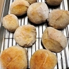 ホームベーカリーの助けでレンジでパン焼き