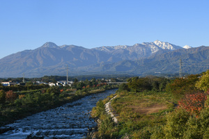 妙高山が雪化粧　昨年より11日早く