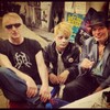 ラット・スキャビーズさんとブライアン・ジェームスさんとツネさん。