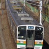 211系10連の快速列車