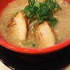 丸十でとんこつラーメンをたべました。