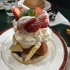 苺のホットケーキ