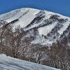 湯殿山山麓より姥ヶ岳を望む