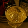 『ベルモット・キュラソー』食前酒に向く一杯。