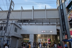 夜の公園は逃げ場だった。自意識まみれでしがみついた学芸大学｜文・安里和哲（ライター）