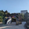 学祭の構内で