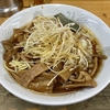 【今週のラーメン４８１７】丸幸（東京・武蔵境）ネギメンマラーメン ＋ チャーシュー皿 ＋ アサヒスーパードライ 中瓶 ＋ 日本酒熱燗 多摩自満　〜等身大で楽しめる穏やか古風なノスタルジック中華そば！旨さ溢れるつまみと拉麺！旨さオヤジ泣かせ！