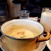 札幌市　カフェ　ZAZI　/　ホワイトとブラウンのシチュウ
