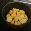 新じゃがいもの煮物