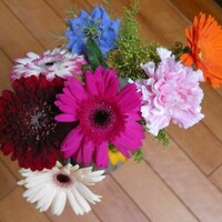 え～　パソコンその後…　ってことで　定期便のお花の紹介が遅れてます！