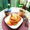 【週末ブランチ】パンケーキリンゴのバターソテー添え